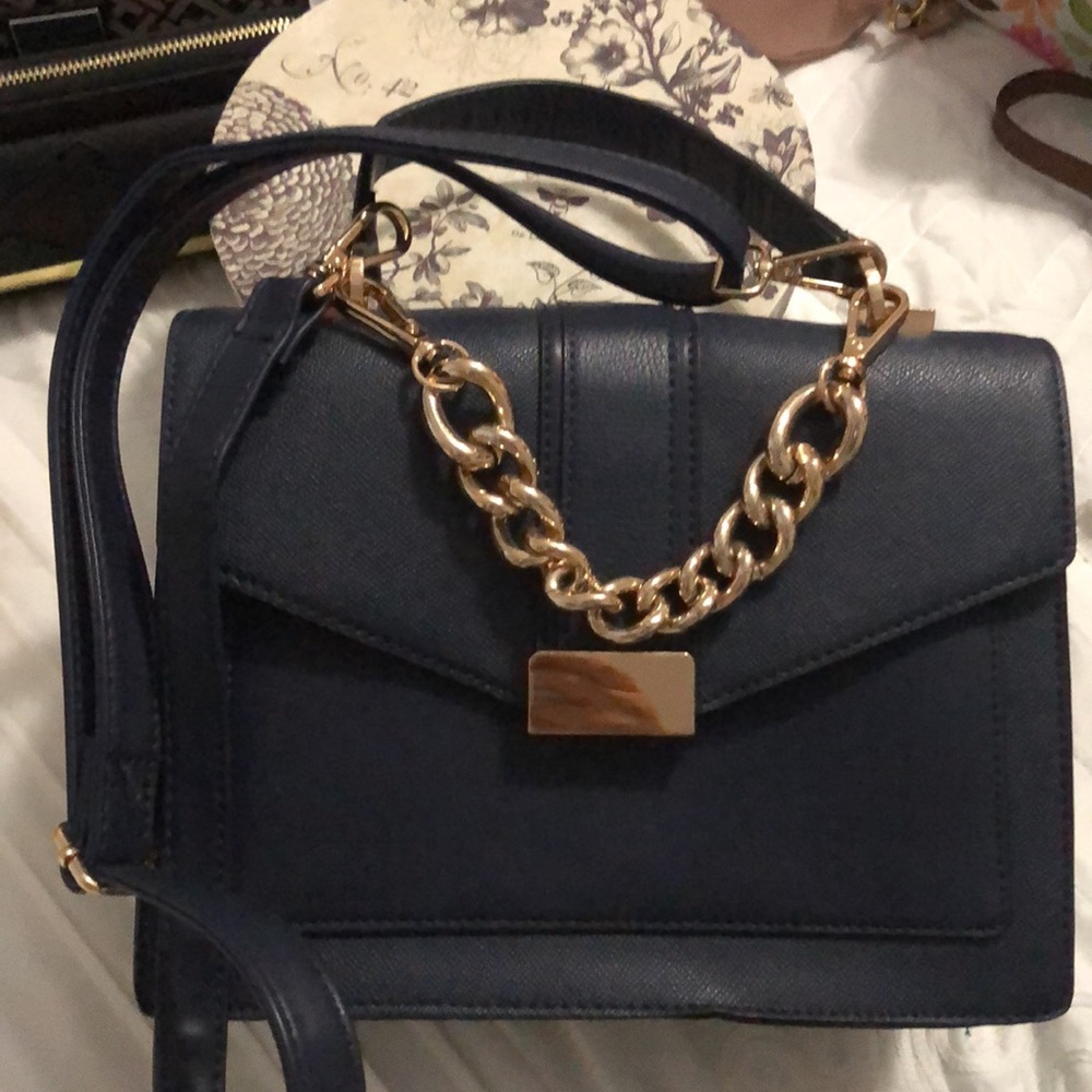 Beautiful Purse - Picture 2 of 3